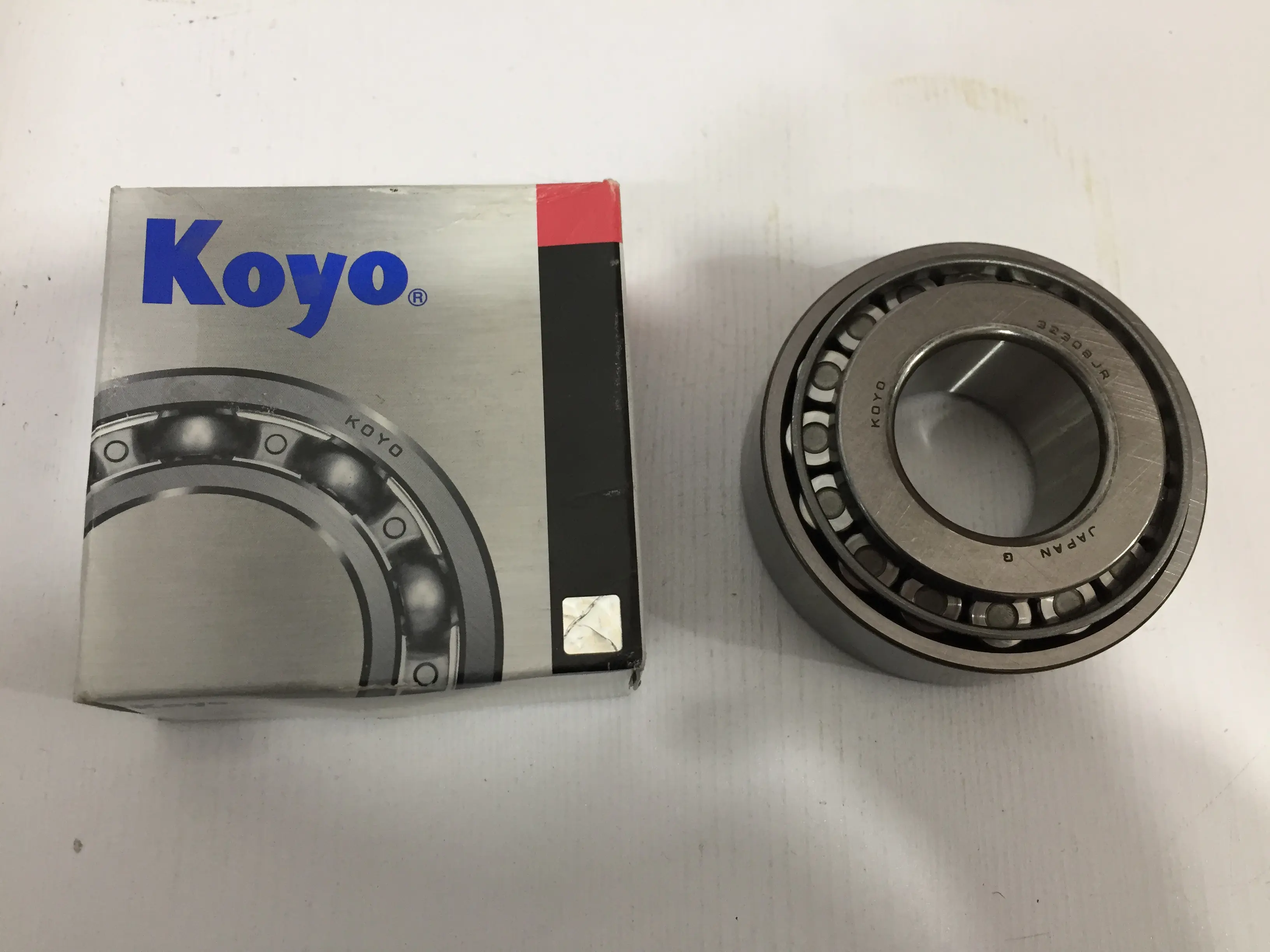 بلبرینگ 32308 پنیون نیسان بزرگ KOYO ژاپن