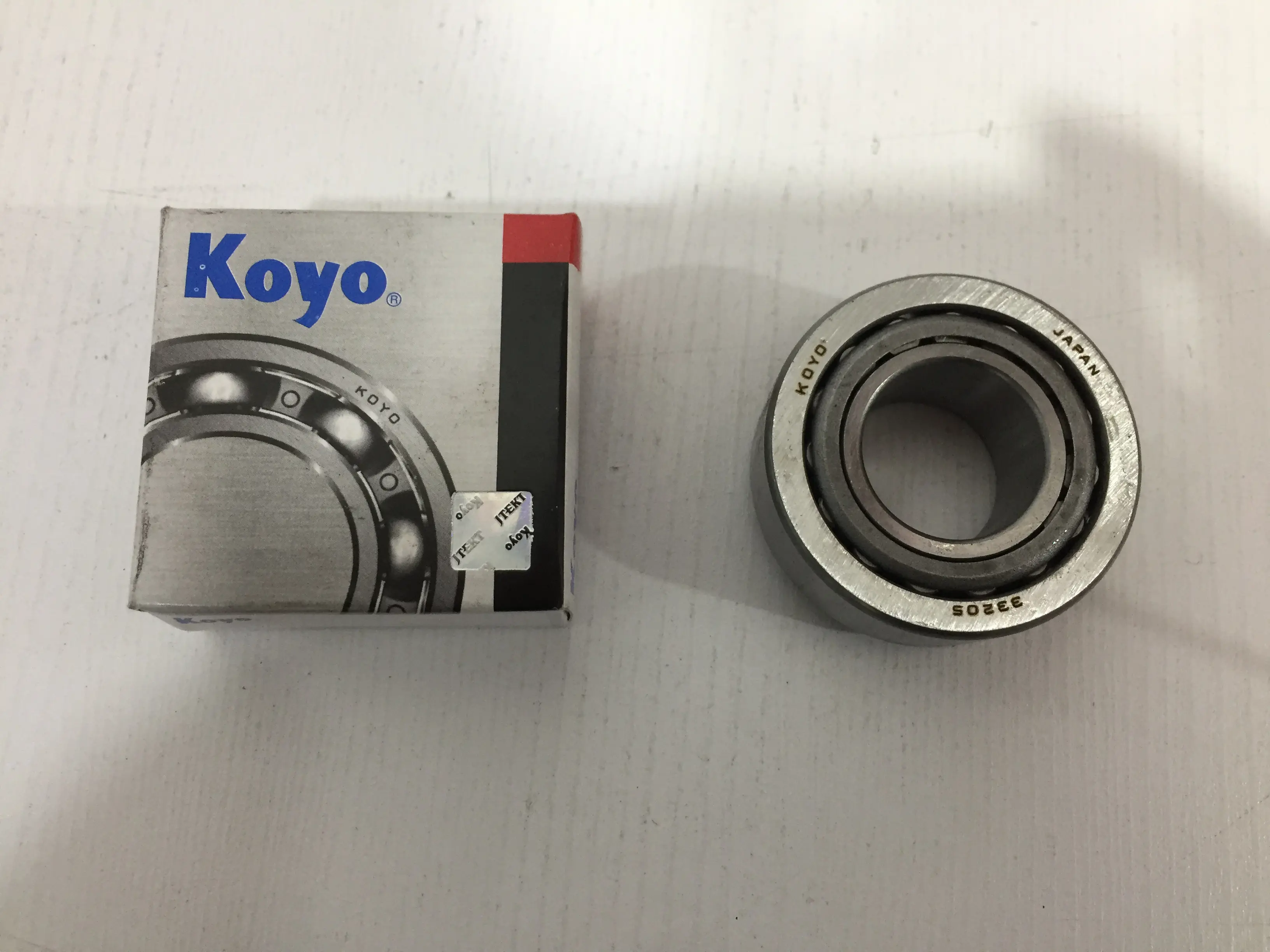 بلبرینگ 33205 چرخ جلو نیسان دیسکی کوچک KOYO 