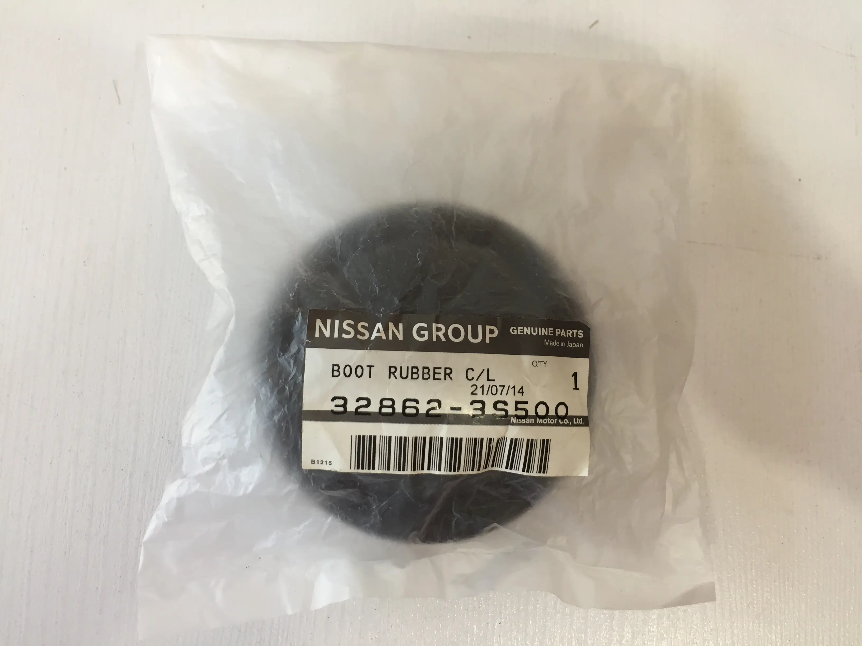 گردگیر لیور دنده پیکاپ NISSAN MOTOR اصلی - 2